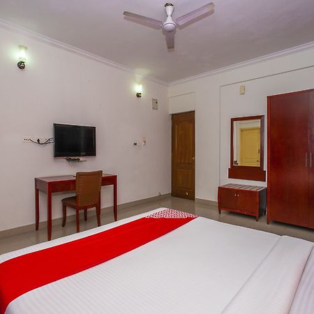 Oyo 23360 White Bricks Inn 班加罗尔 外观 照片