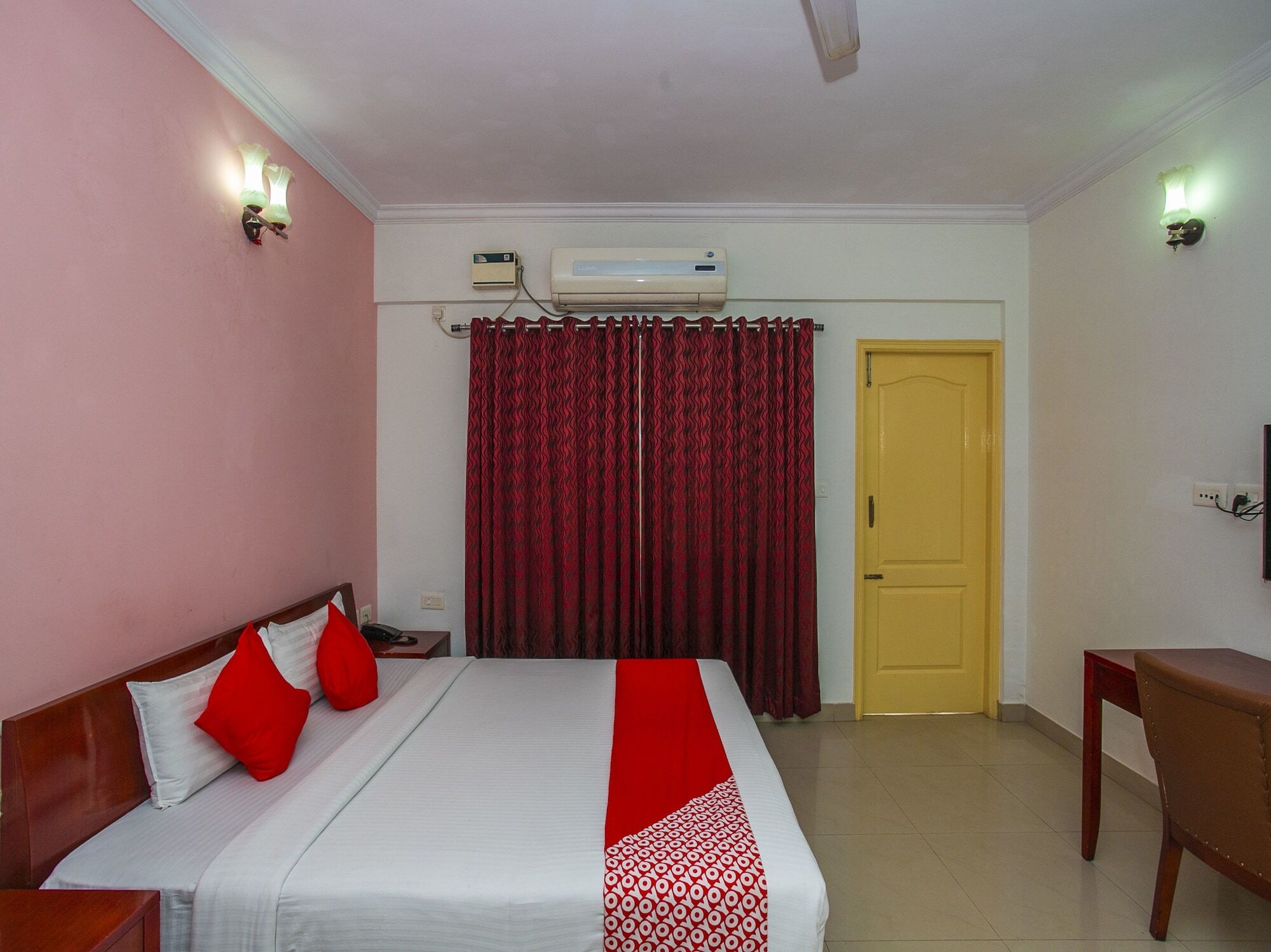Oyo 23360 White Bricks Inn 班加罗尔 外观 照片